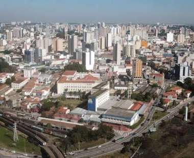 Gigantes de Concreto: Nova Torre na Arábia Saudita Desafia o Título de Sorocaba?