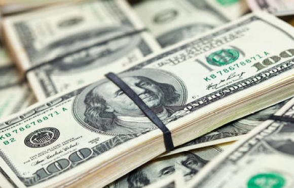 Dólar fecha com 7ª queda seguida e vai a R$ 5,86