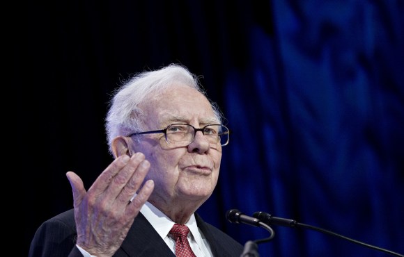 Milei encontra Musk em evento nos EUA; Buffett e ações japonesas em foco